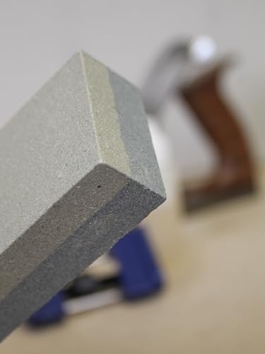 Faithfull FAIOS8CHG Sharpening Kit for Wood Chisels and Metal Blades Includes: Oilstone 200 mm (8 Inch), Honing Guide for Chisels and White Oil