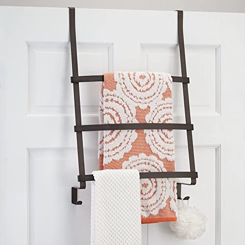 mDesign Over The Door Towel Ladder - Towel Rail with 3 Rungs and 2 Hooks for Bath Towels, Hand Towels or Clothing - Over The Door Towel Rack - Br