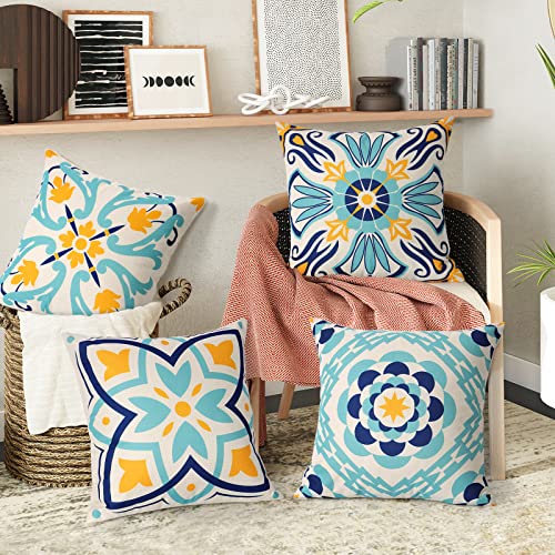 Dremisland Outdoor Waterproof Throw Cushion Covers 18x18 Inch Set of 4 Floral Printed Pillow Covers Boho Farmhouse Outdoor Decorative Pillowcases