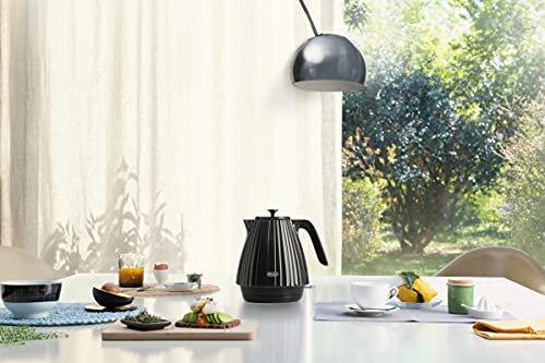 De'Longhi Ballerina Electric Kettle, 360° Swivel Base, Water Level Indicator, Cord Storage, KBD3001.BK, 3000 W, UK PLUG, Black