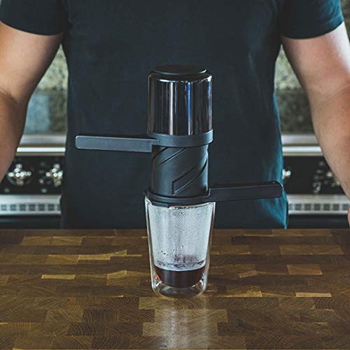 BARISTA & CO Black Strong Brew Coffee Maker and Twist Press Filters (Disc Filter - 300 Pack)