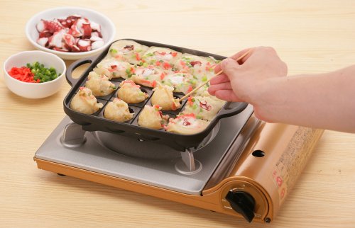 Iwatani Takoyaki Grill Pan, Medium, Black