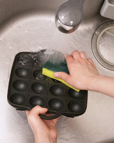 Iwatani Takoyaki Grill Pan, Medium, Black